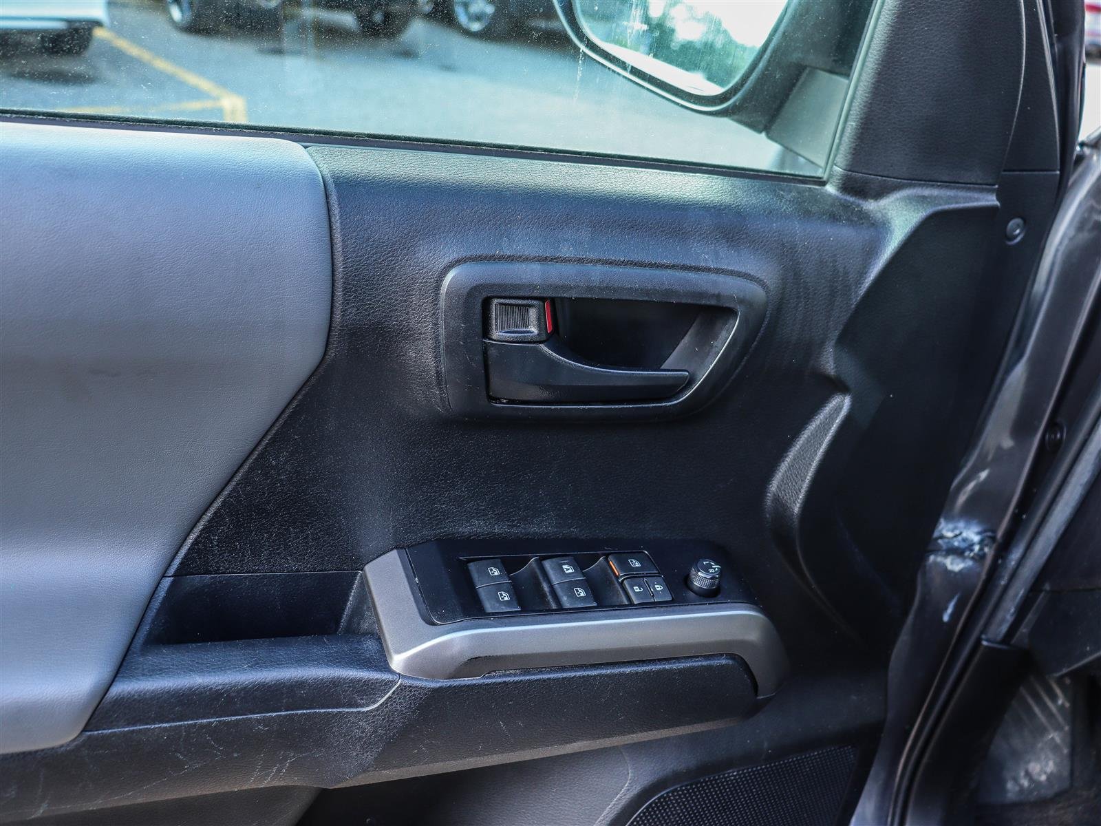 Toyota Tacoma 2022 Grey Ottawa & Gatineau - photo #8