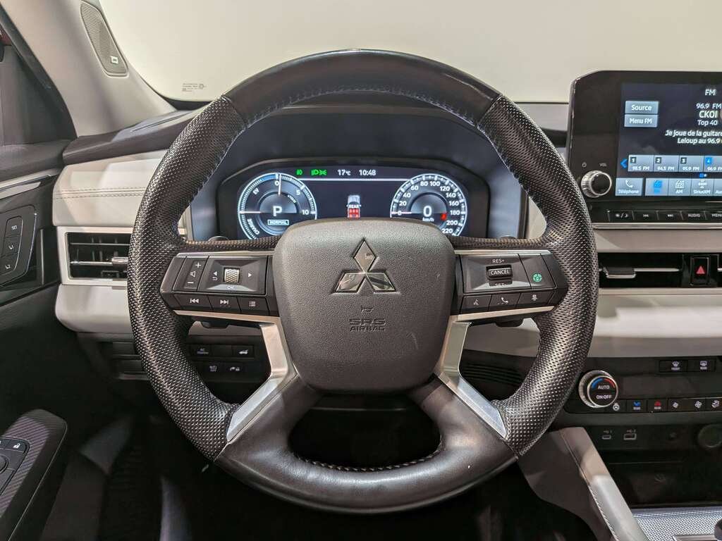 2023 Mitsubishi Outlander Plug-In Hybrid GT S-AWC Red Val-David - photo #16