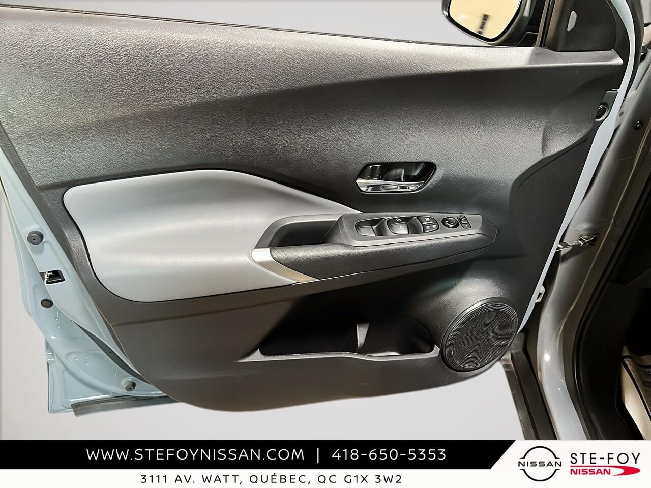 Nissan Kicks SR 2024 Gris Ste-Foy - photo #10