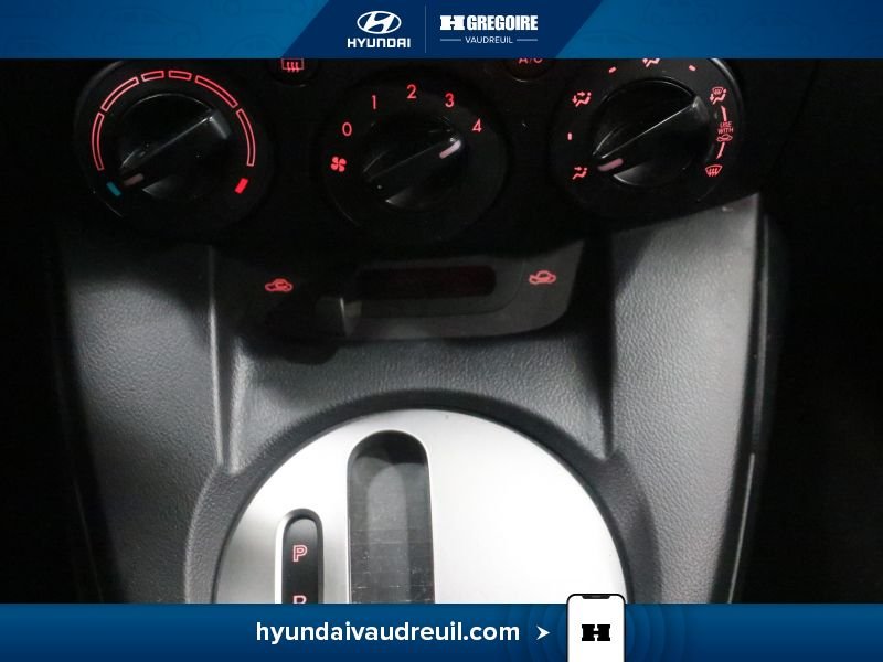 2011 Mazda 2 Silver Blainville - photo #25