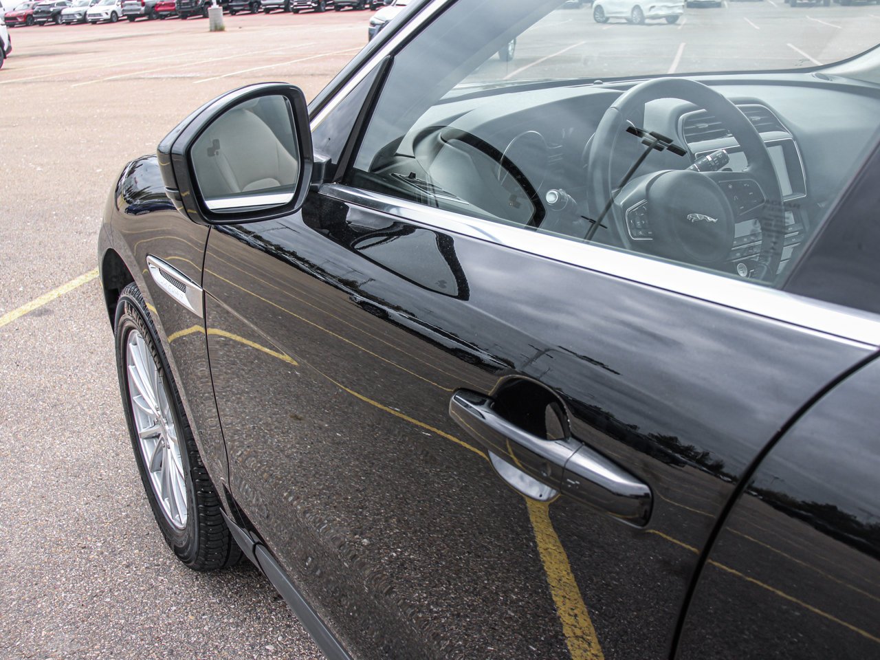 2020 Jaguar F-PACE 25t AWD Premium Black Sherwood Park - photo #12