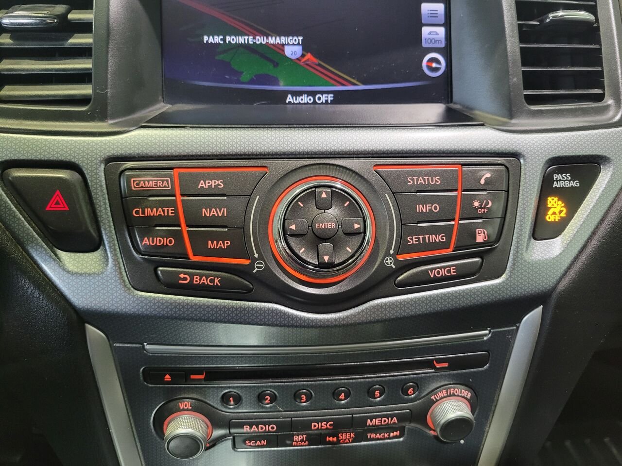 2018 Nissan Pathfinder Black  - photo #27