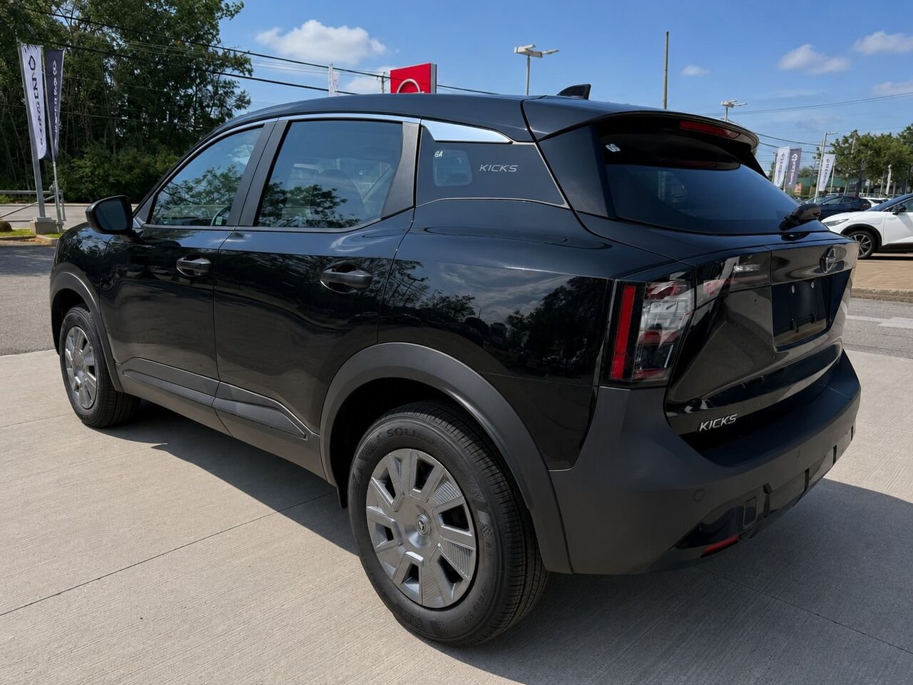 2026 NISSAN Kicks KICKS S Super Black Châteauguay - photo #2