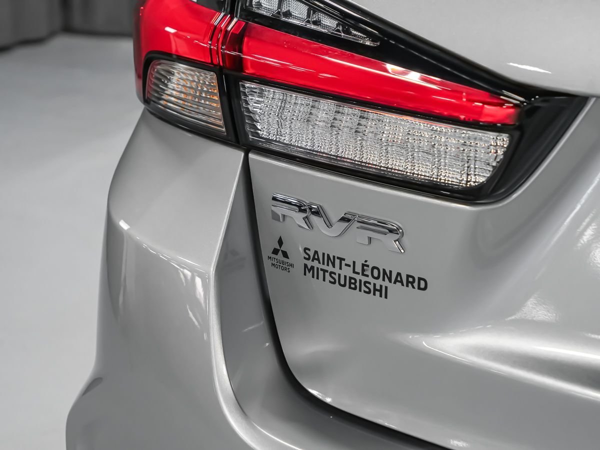Mitsubishi RVR ES 2026 Gris titane Montréal - photo #5