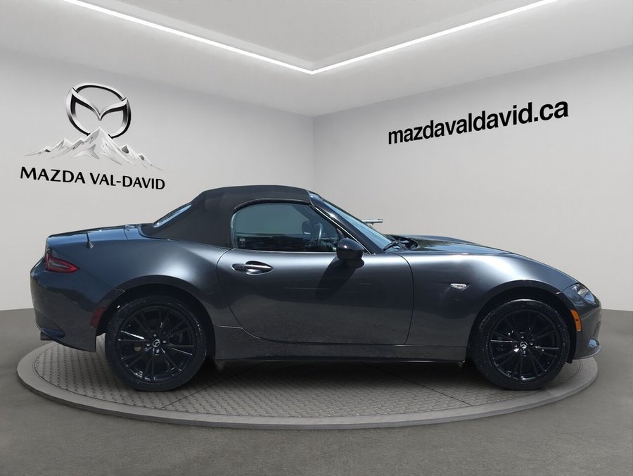 Mazda MX-5 GS BM, NAVIGATION, CAMÉRA DE RECUL, DÉCAPOTABLE 2024 Gris