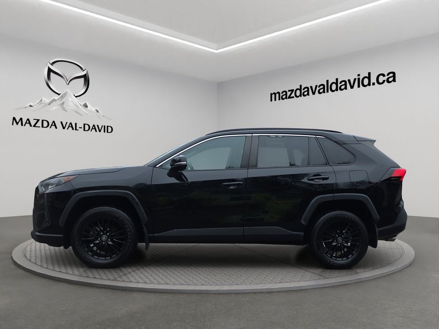 2020 Toyota RAV4 LE TI, Bluetooth, écran tactile, Sièges chauffant Black