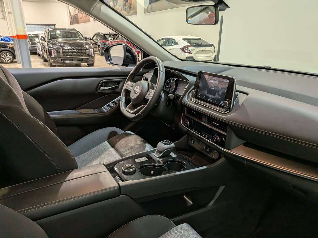 2024 Nissan Rogue AWD SV Moonroof Black Val-David - photo #14