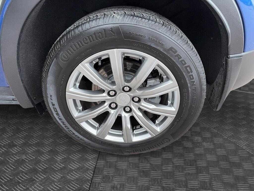 2021 Cadillac XT4 VIN 1GYFZDR44MF006930 Grey Baie-Comeau - photo #6
