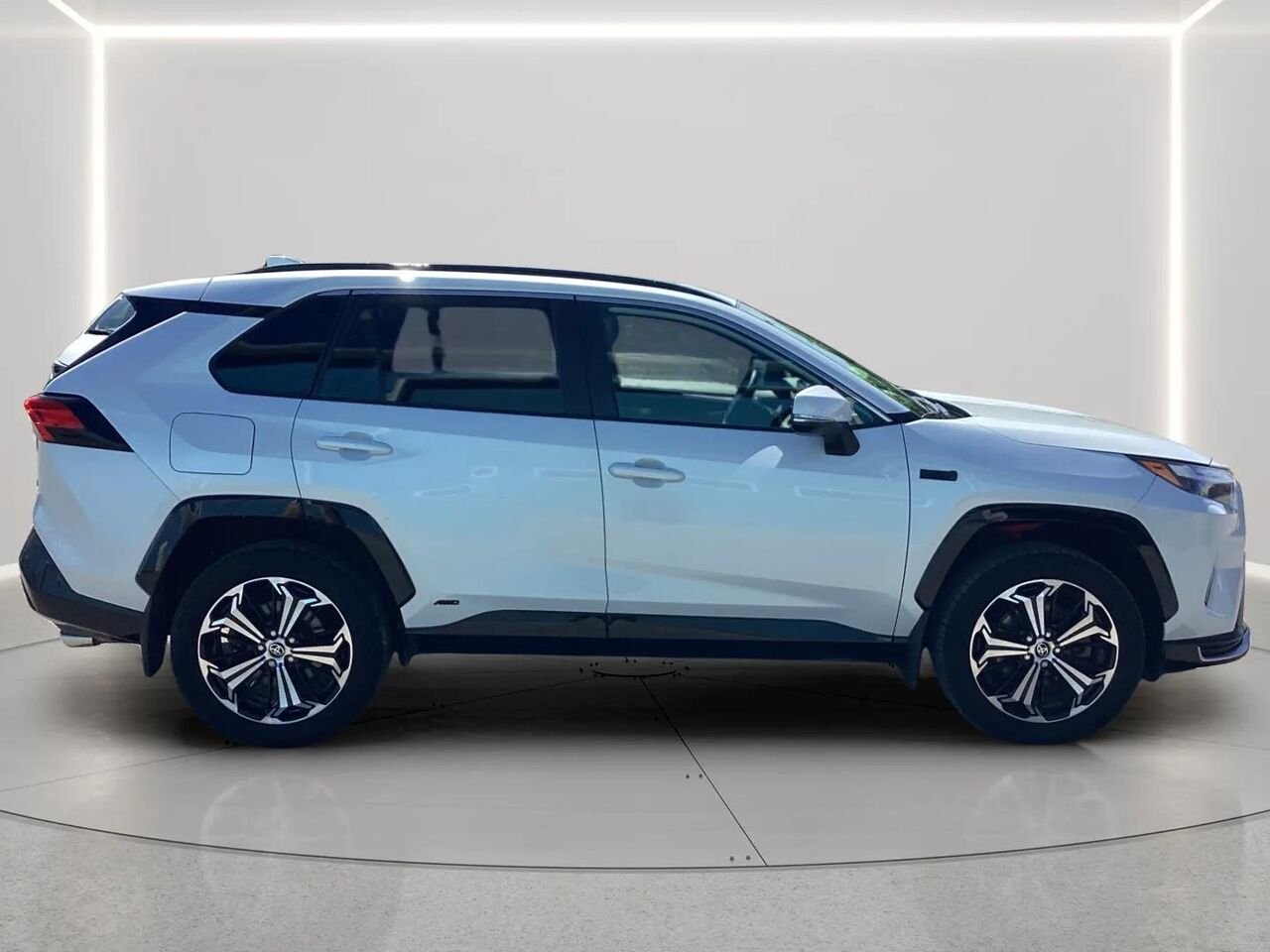 2023 Toyota RAV4 Prime Wind Chill Pearl Gatineau - photo #5