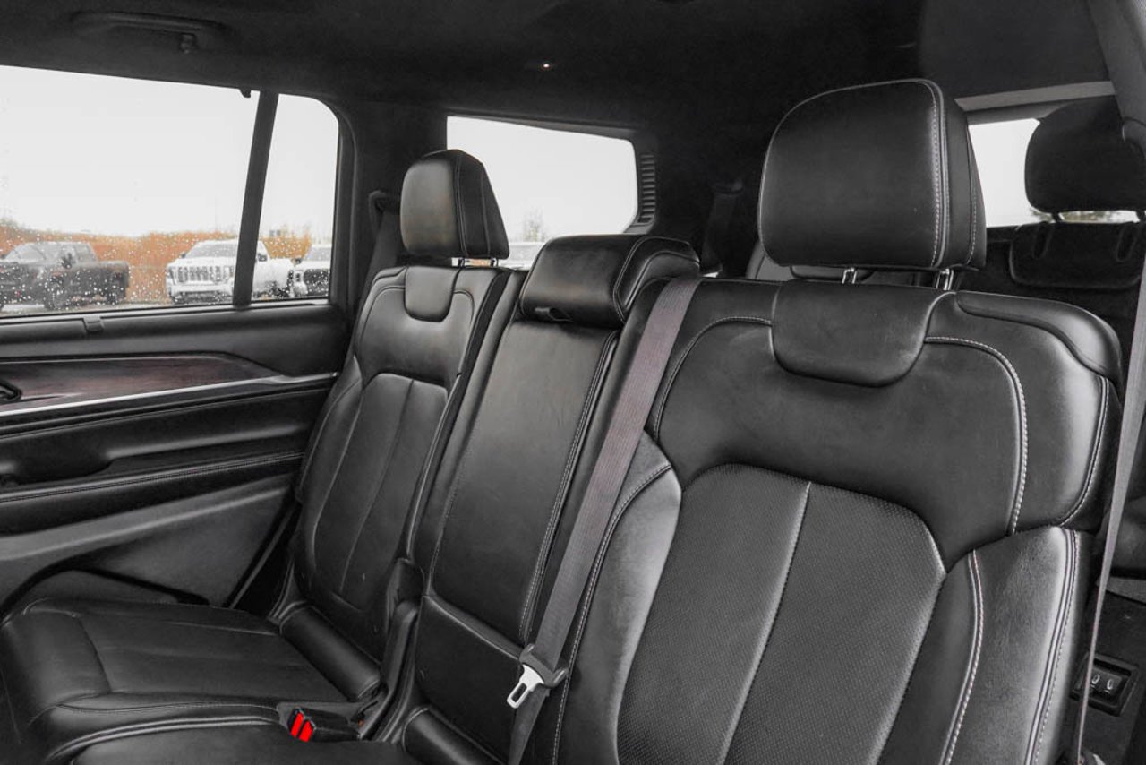 2022 Jeep Grand Cherokee L Overland 4x4 Ember Pearl Sherwood Park - photo #34