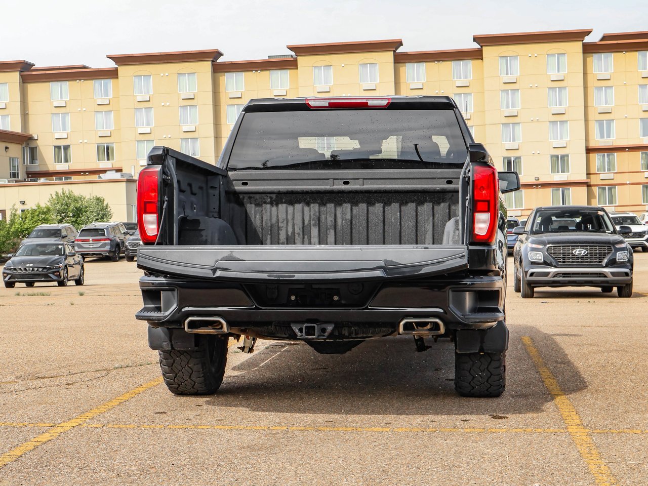 2024 GMC Sierra 1500 4WD Crew Cab 147 Elevation Black Sherwood Park - photo #8