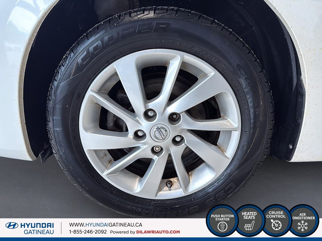 Nissan Sentra Berline 4 portes ** air climatiser ,sieges chauffant ,bas millage *** 2015 Blanc Ottawa & Gatineau - photo #5