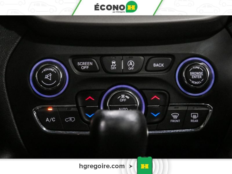 Jeep Cherokee 821127A | LIMITED 4WD CUIR TOIT PANO BLUETOOTH CAMÉRA MAGS 2015 Blanc Laval - photo #21