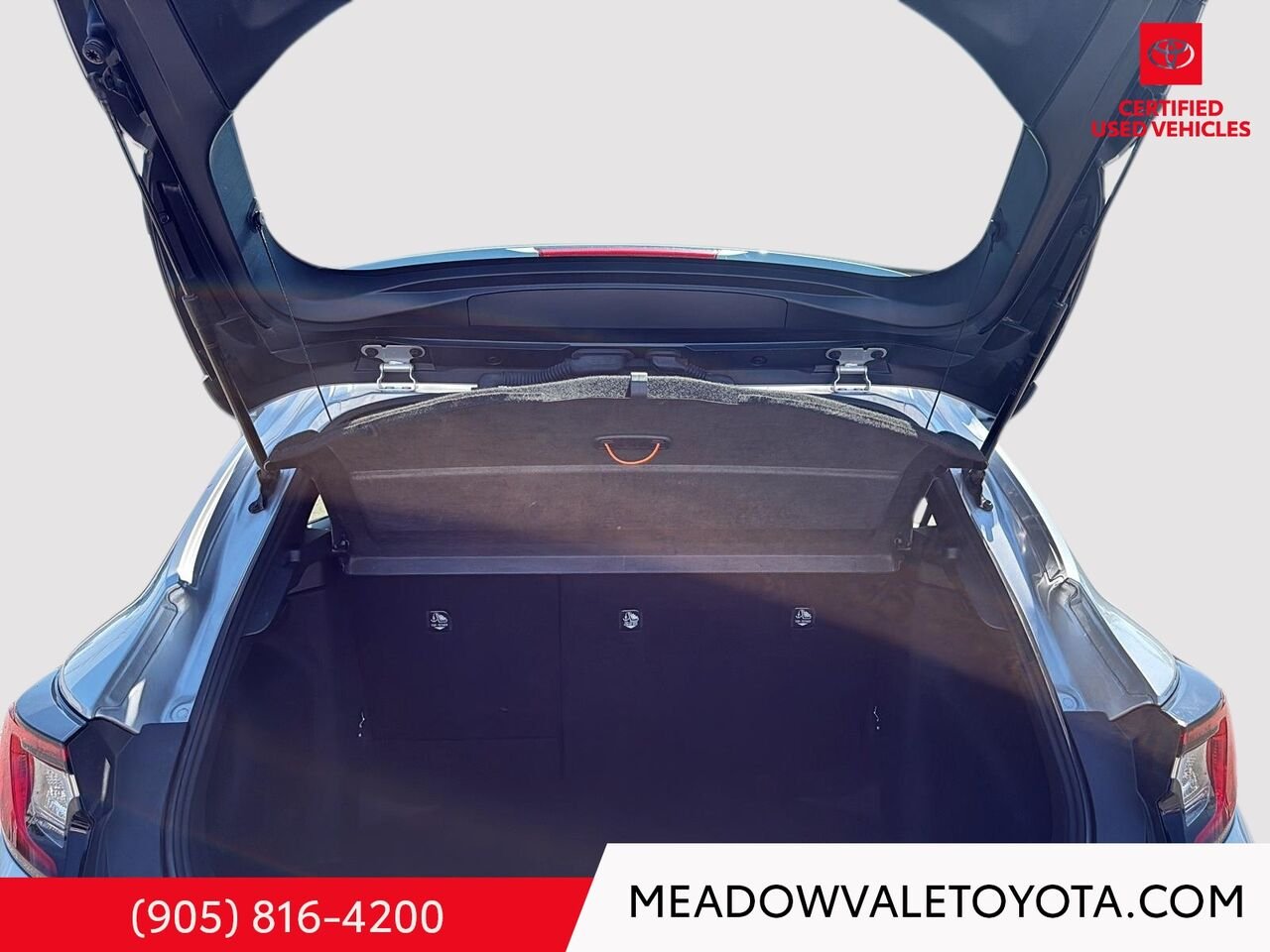 2023 Toyota Corolla Hatchback One owner, Low KM's, Alloy Wheels, Back up Camera Classic Silver Metallic Mississauga - photo #20