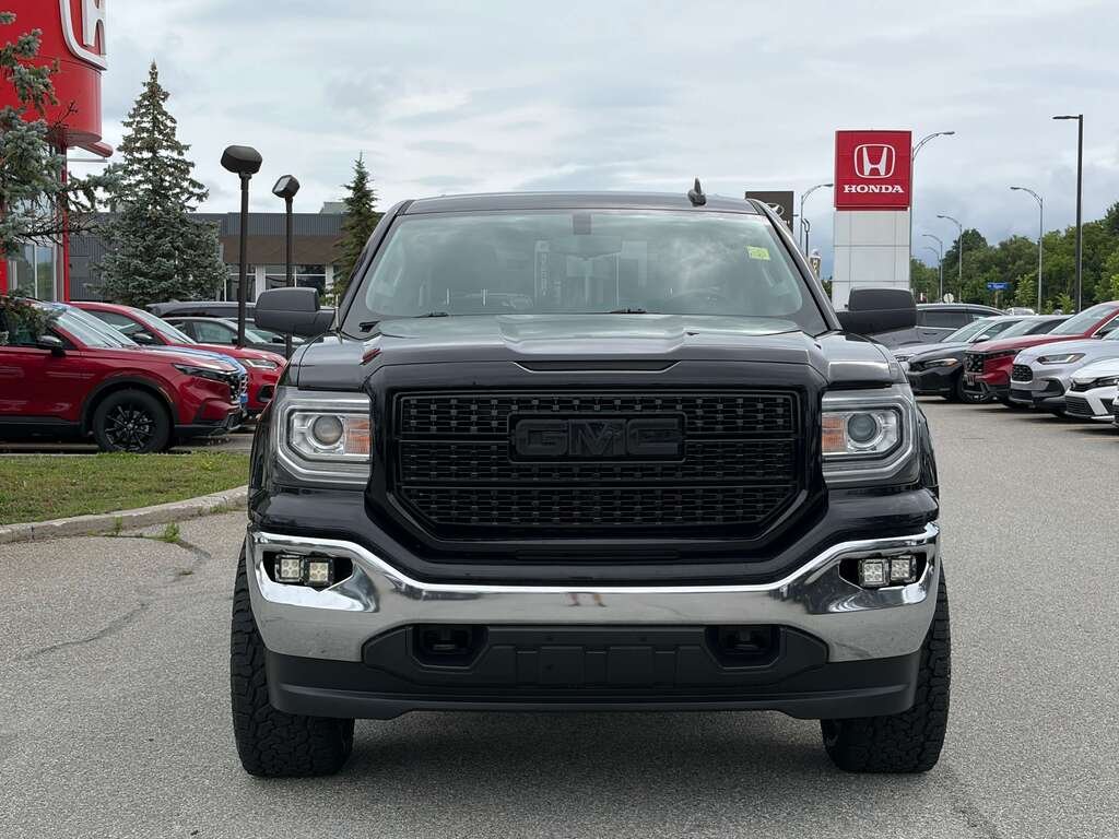 GMC Sierra 1500 Cabine multiplace 4RM 143,5 po 2017 Noir Gatineau - photo #1