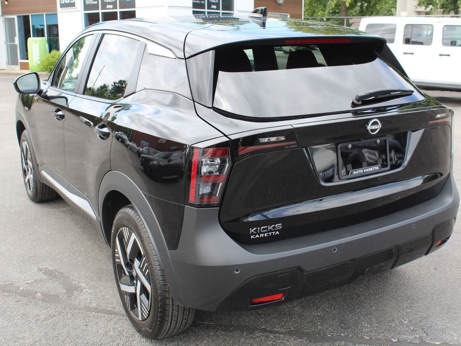 2025 Nissan Kicks 2025 Black