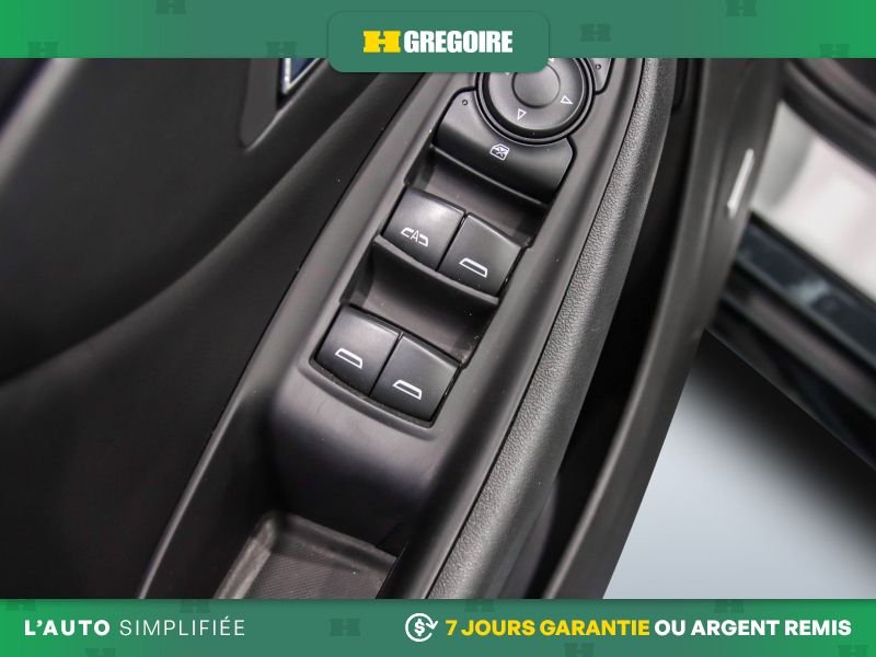 Chevrolet Volt 821999 | Premier AUTO A/C MAGS CUIR NAV CAM RECUL BLUETOOTH 2019 Blanc Laval - photo #18