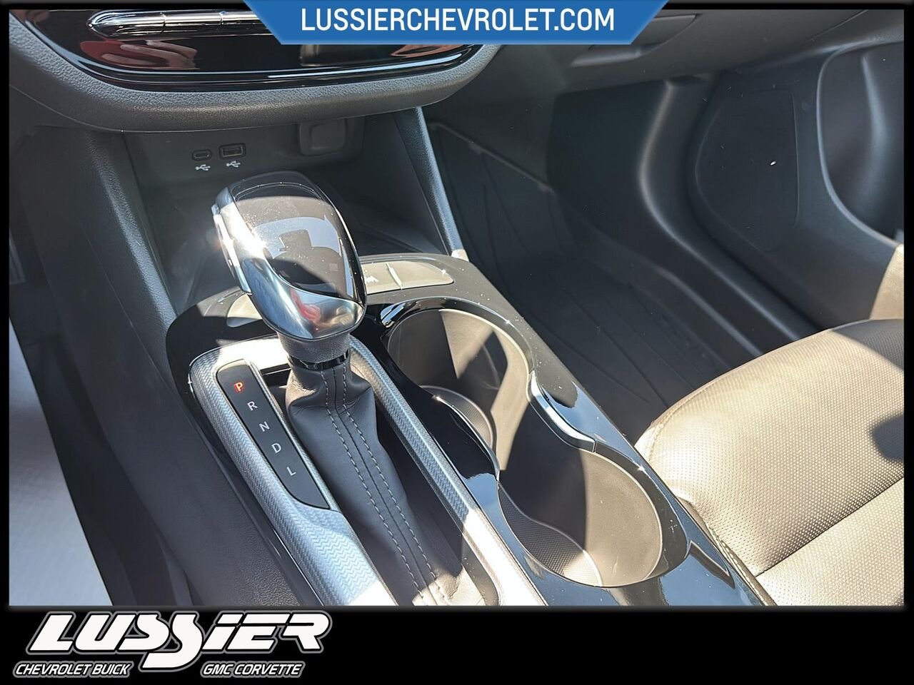 BUICK ENVISTA AVENIR 2025 Blanc Saint-Hyacinthe - photo #13