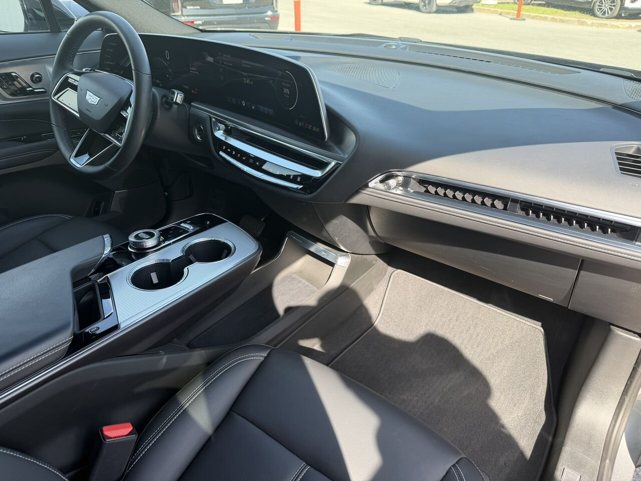 2024 Cadillac LYRIQ TECH FINANCEMENT À PARTIR DE 0.99% Silver Laval - photo #15
