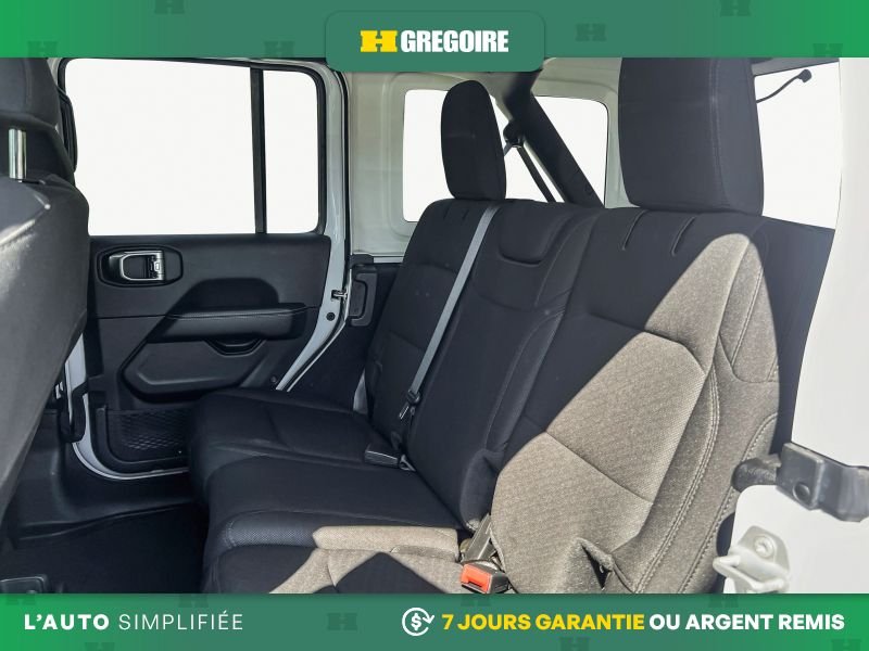 2023 Jeep Wrangler White Laval - photo #31