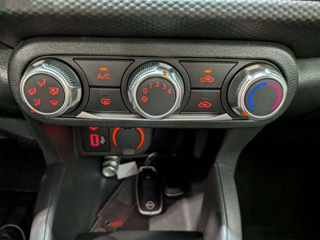 2024 Nissan Kicks S FWD Black Val-David - photo #24