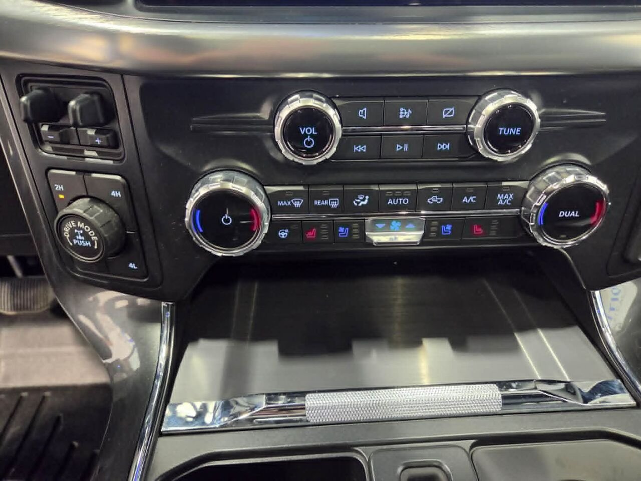 Ford F-150 SUPERCREW LARIAT LARIAT, 3.5 HYB, 502A, TOIT PANO, 2022 Noir Châteauguay - photo #10