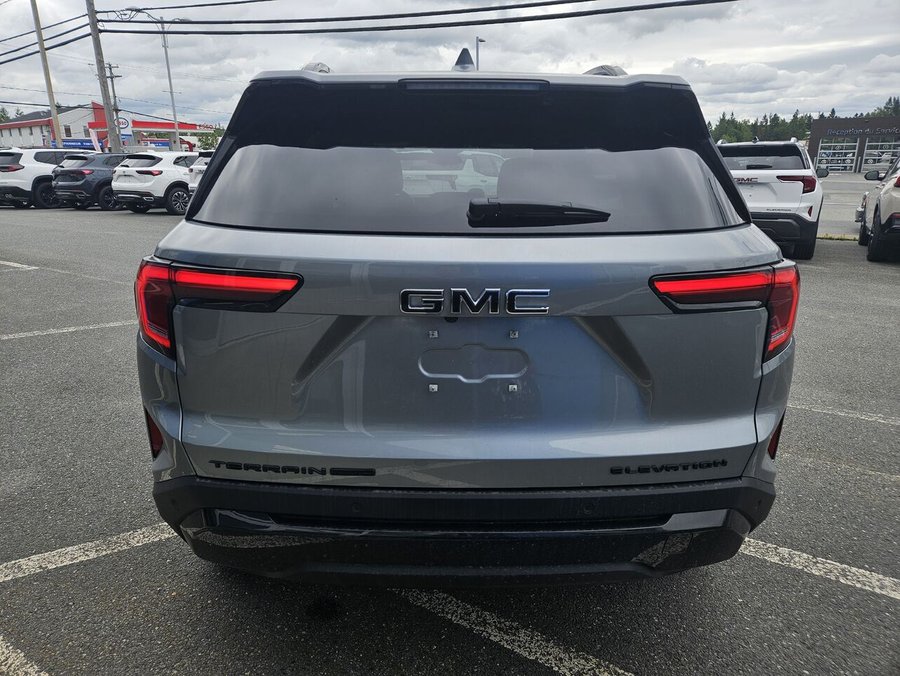 GMC Terrain 2026 2026 Argent métallisé