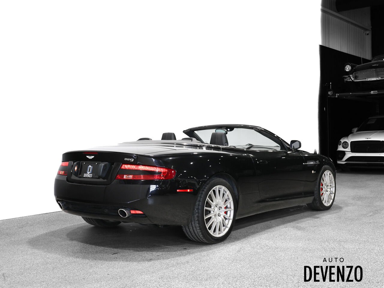 Aston Martin DB9 2009 Noir Saint-Eustache - photo #5