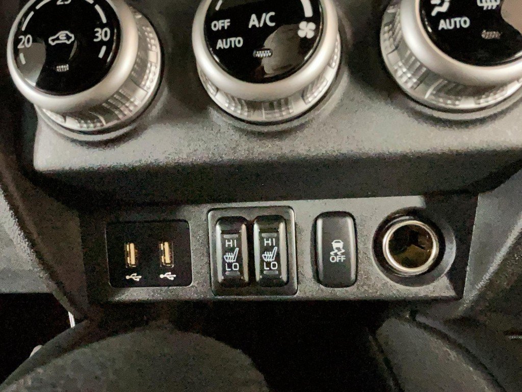 2024 Mitsubishi RVR Black Rouyn-Noranda - photo #17
