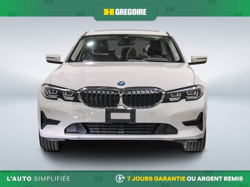 2022 BMW 330 2022 White