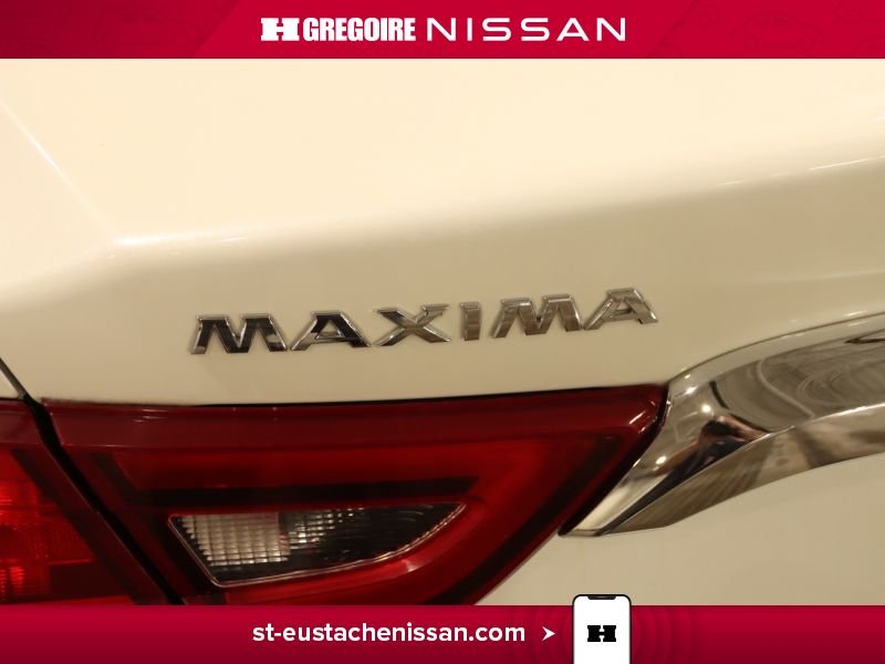 2017 Nissan Maxima White Laval - photo #24