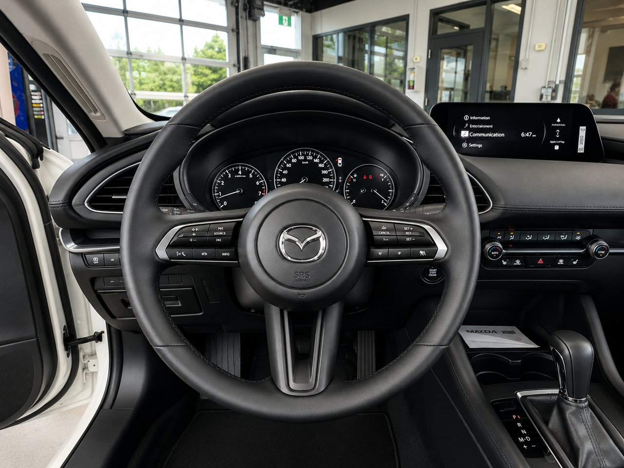 MAZDA Mazda3 GX TA 2026 Blanc neige nacré Châteauguay - photo #8