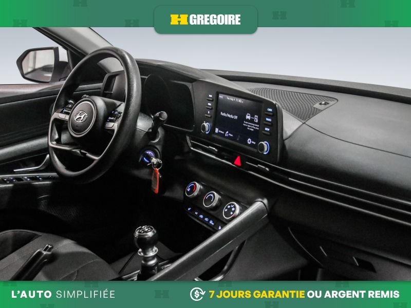 2022 Hyundai Elantra White Saint-Eustache - photo #29