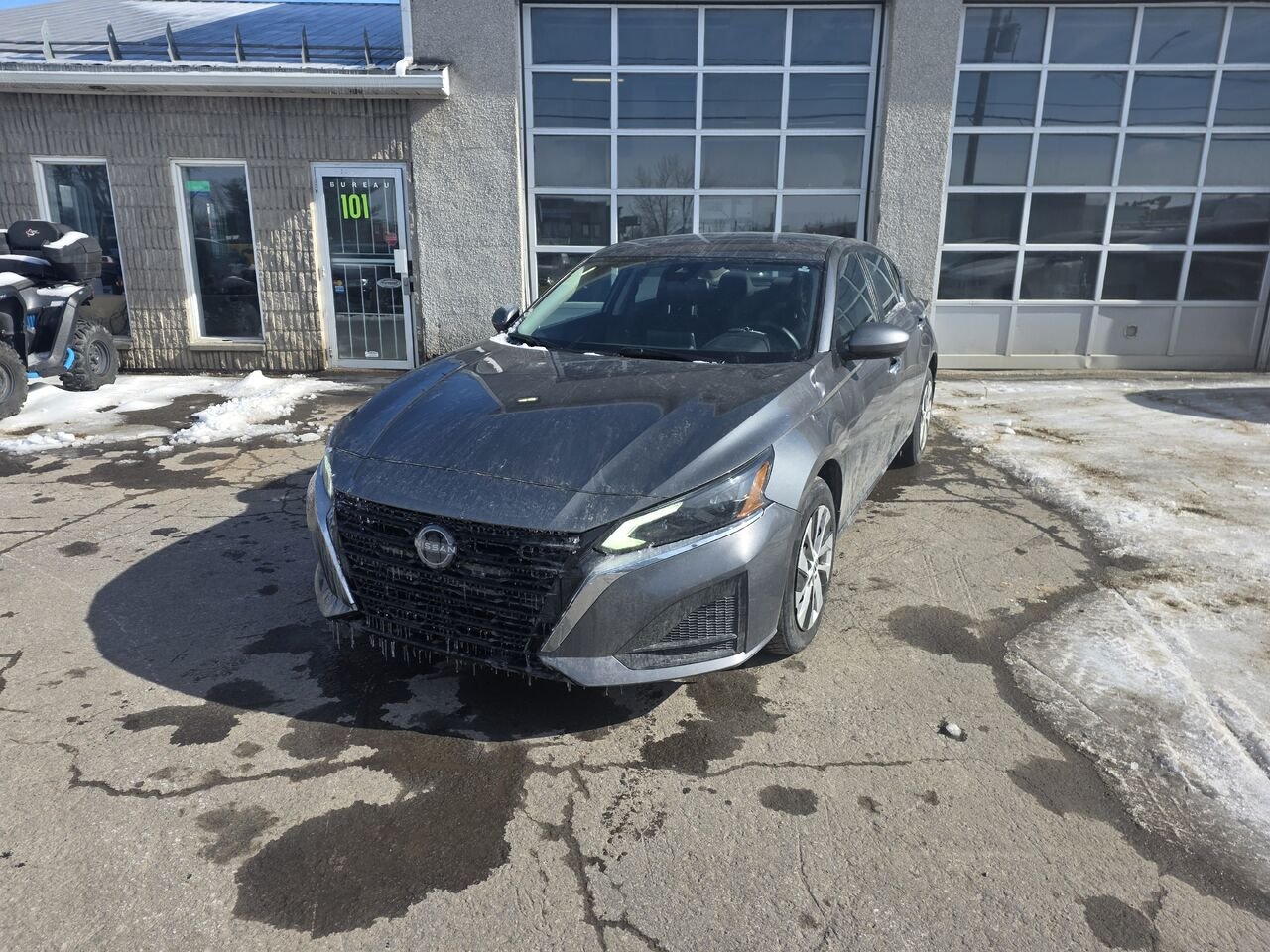 Nissan Altima 2023 Noir Longueuil, - photo #0