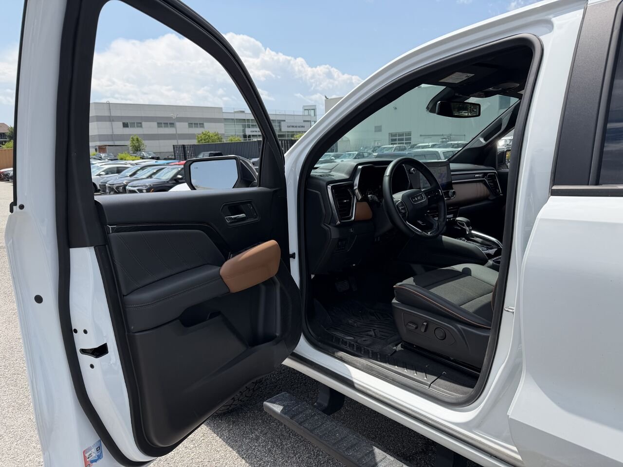 2024 GMC CANYON AT4 AT4 cabine multiplace 4RM White Gatineau - photo #1