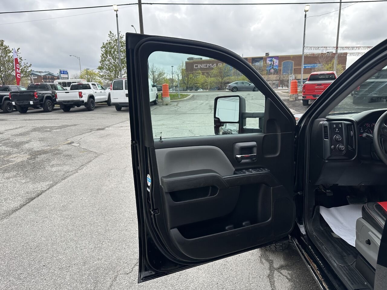 GMC SIERRA LIMITED K1500 cabine double 4RM 2019 Noir Ottawa & Gatineau - photo #1