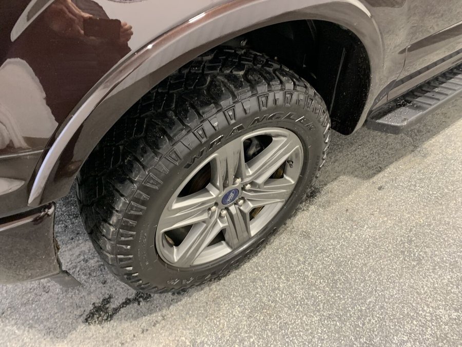 2020 Ford F-150 SUPERCREW XLT 2020 Brown