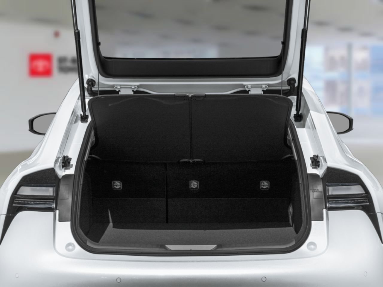 TOYOTA Prius hybride branchable 2026 Argent incisif Saint-Basile-le-Grand - photo #10