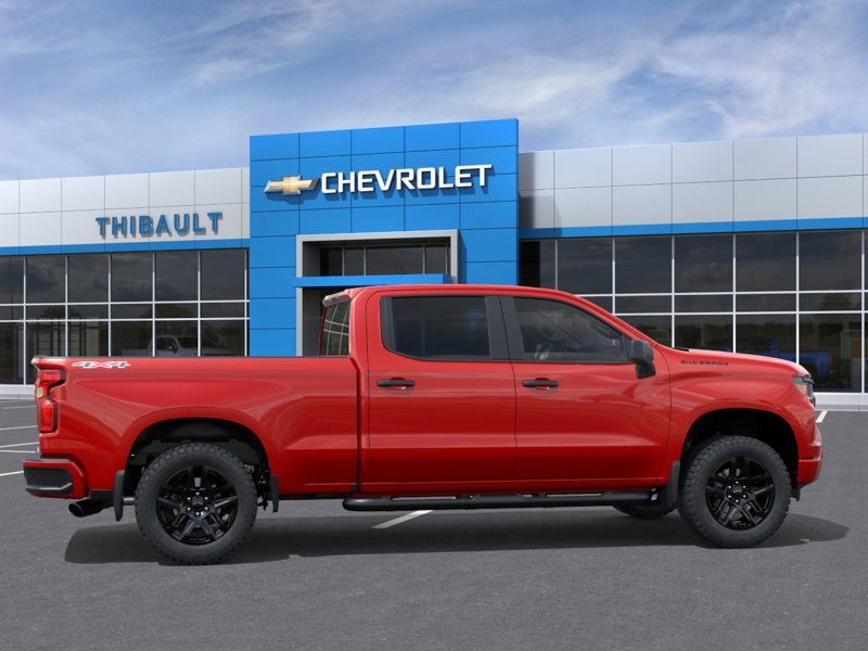 2026 CHEVROLET SILVERADO 1500 2026 Red