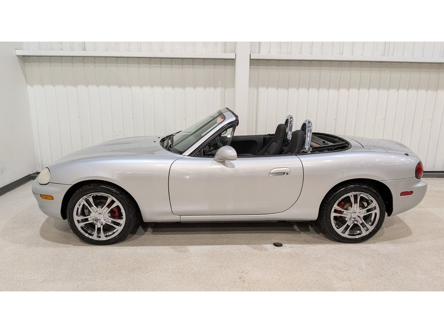 Mazda MX-5 Miata 2dr Conv Manual 2000 Argent
