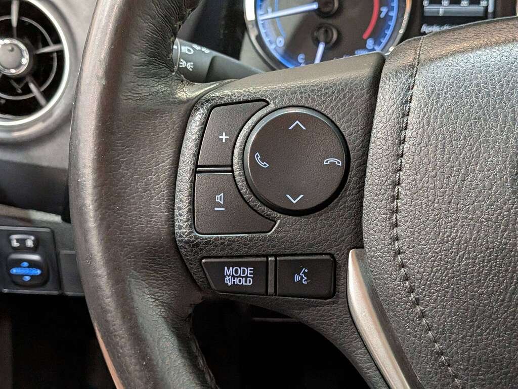 2017 Toyota Corolla 4dr Sdn CVT CE White Val-David - photo #14