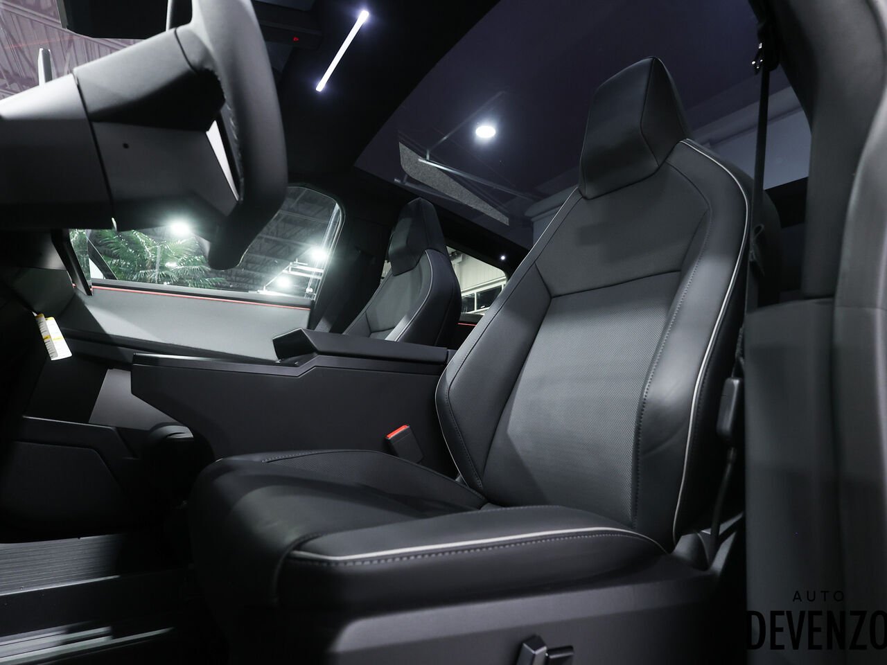 Tesla Cybertruck 2024 Argent Saint-Eustache - photo #13