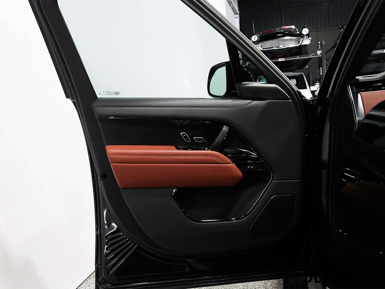 2023 Land Rover Range Rover Black Saint-Eustache - photo #10