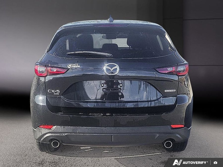 2022 Mazda CX-5 2022 Black