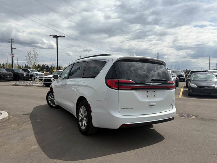 2022 Chrysler Pacifica 2022 White