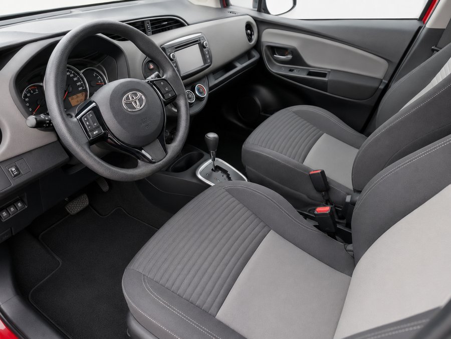 2018 Toyota Yaris Hatchback 2018 Red