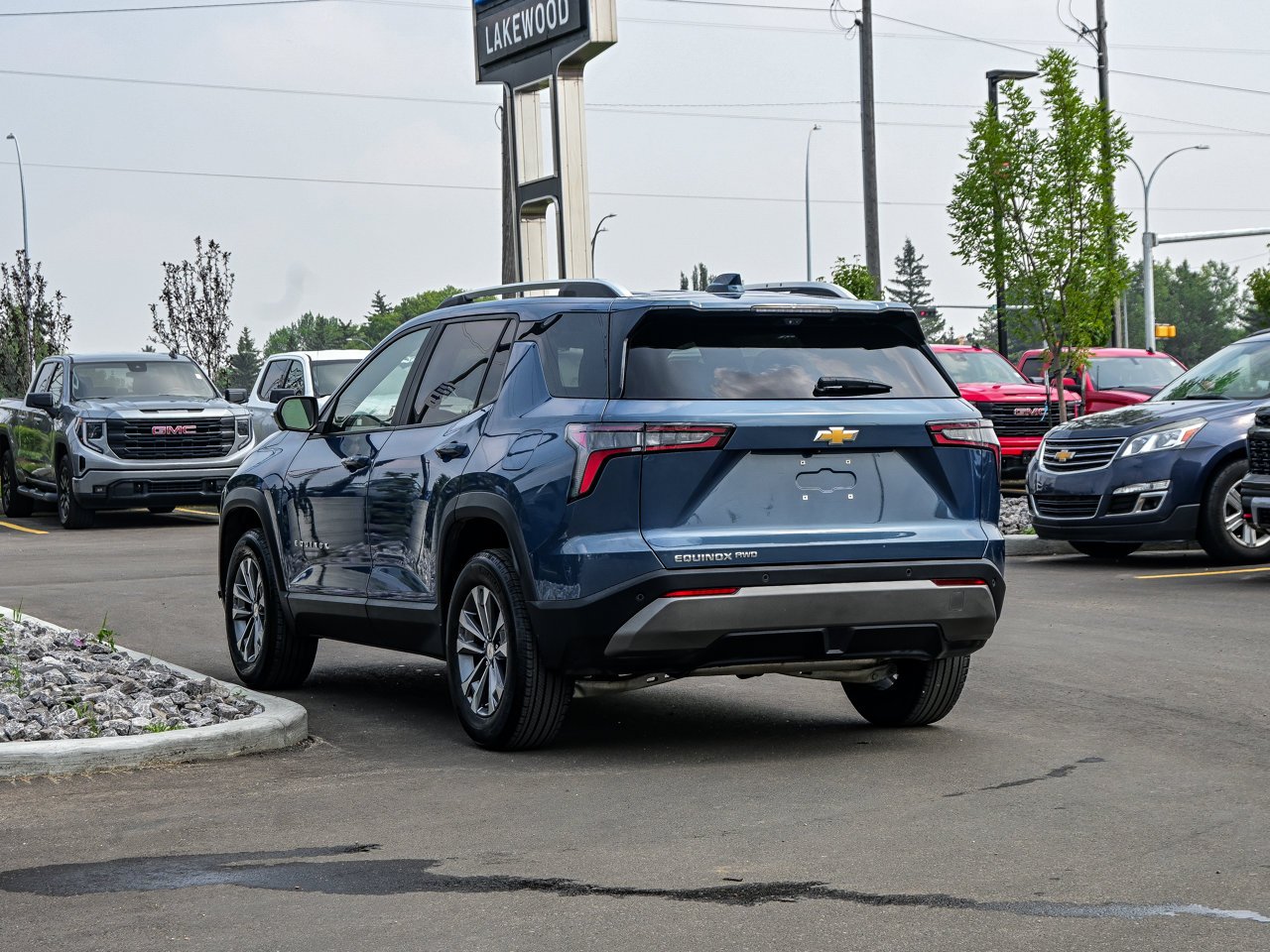 2025 Chevrolet Equinox AWD 4dr LT w/2LT Blue Sherwood Park - photo #10