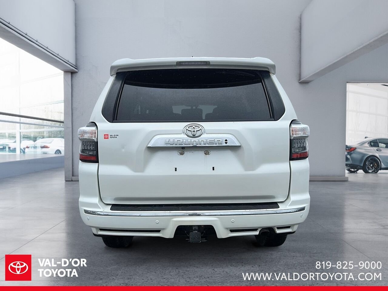 Toyota 4Runner Limited v6 2017 Blanc Val-d'Or - photo #2