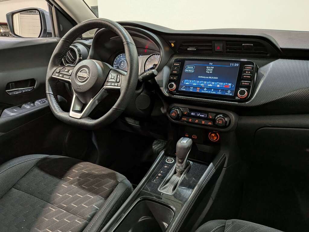 Nissan Kicks SV FWD 2024 Gris Val-David - photo #18