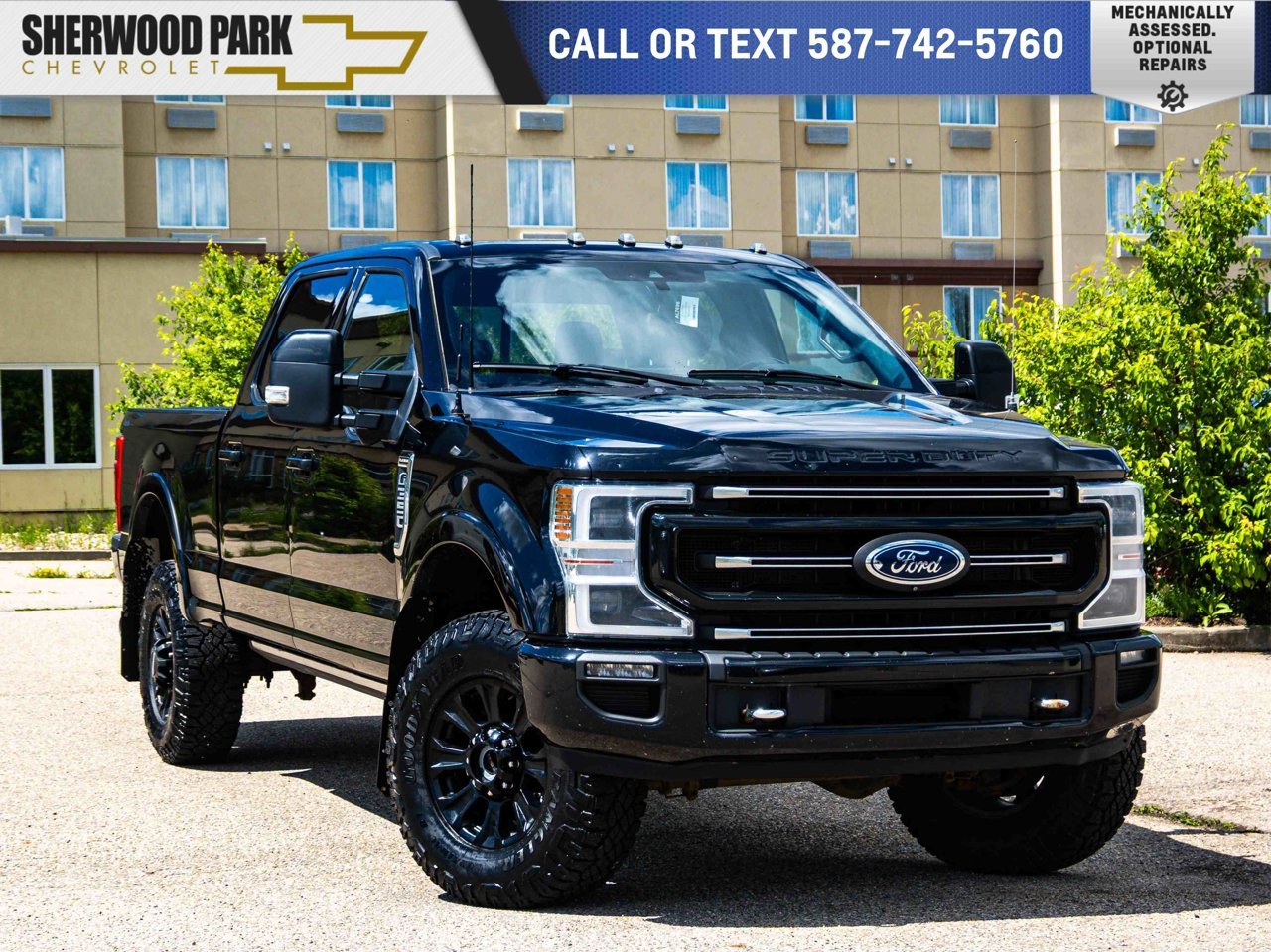 2022 Ford Super Duty F-350 SRW Platinum 4WD Crew Cab 6.75' Box Black Sherwood Park - photo #0